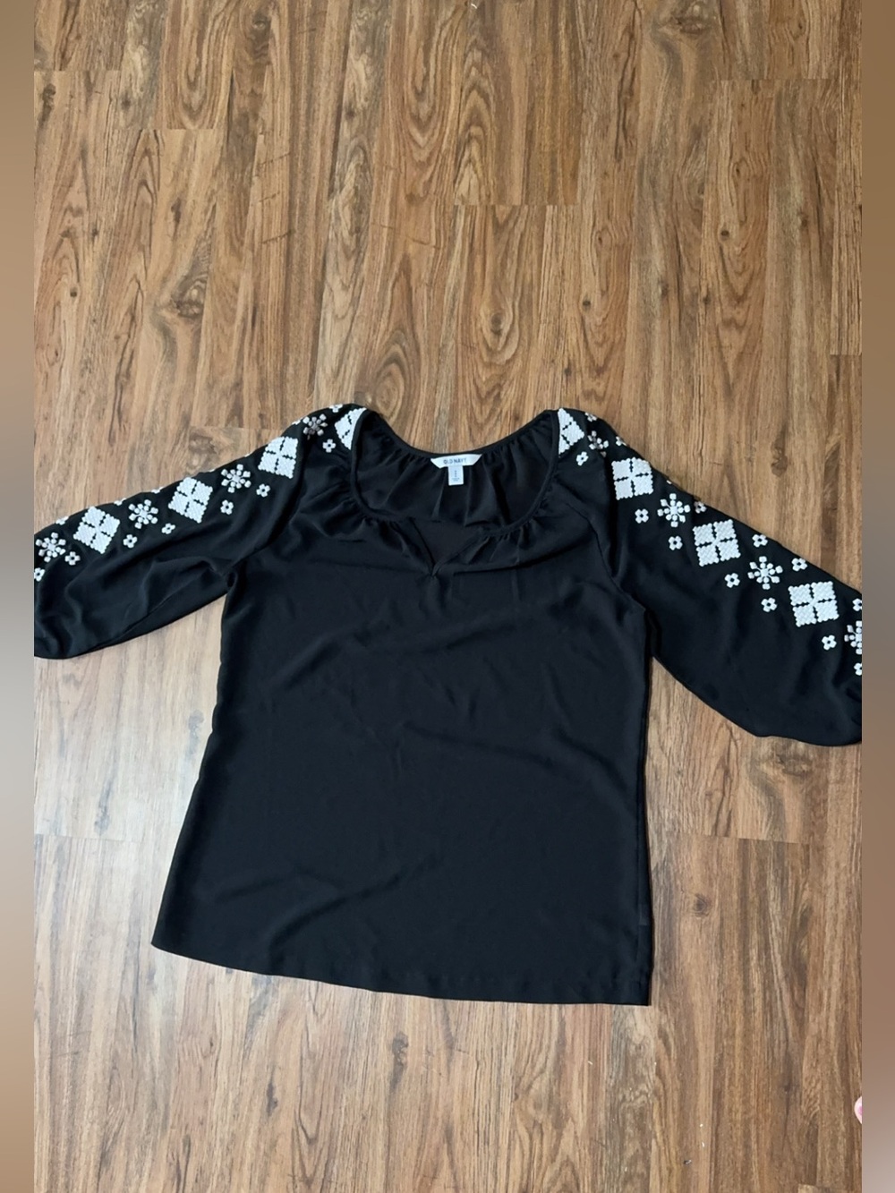 Old Navy Black Scoop Neck Top with White Embroidered Sleeves